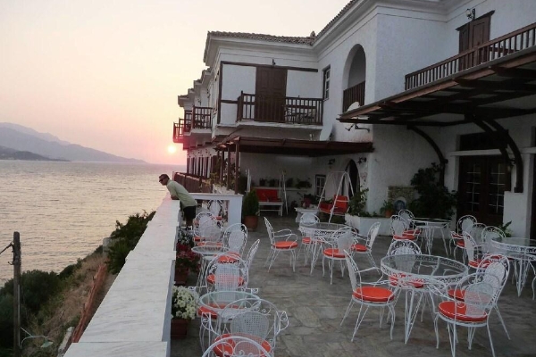 Mirini Hotel